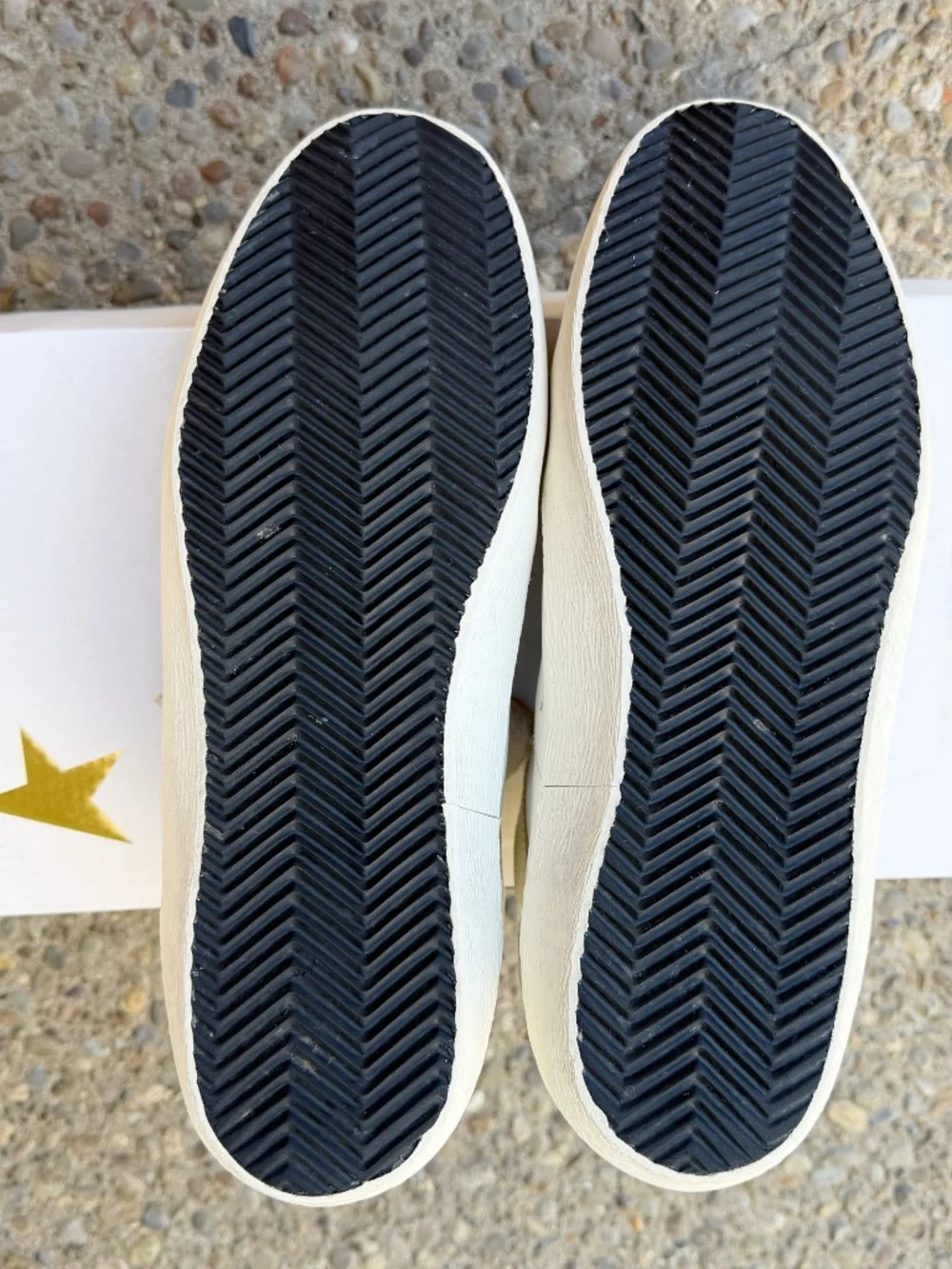 GOLDEN GOOSE MID STAR (MEN'S 9.5 UK/42)